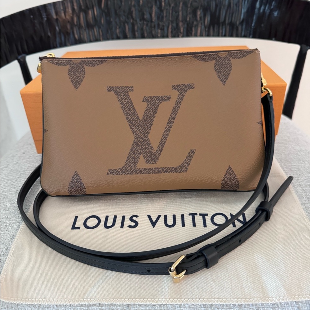Louis Vuitton Double Zip Pochette Reverse Monogram Giant Brown